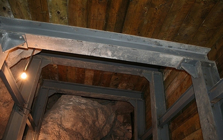Pictures of “Israeli” New Tunnel under Al-Aqsa Mosque
