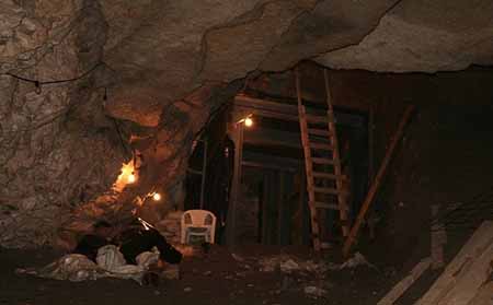 Pictures of “Israeli” New Tunnel under Al-Aqsa Mosque