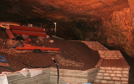 Pictures of “Israeli” New Tunnel under Al-Aqsa Mosque