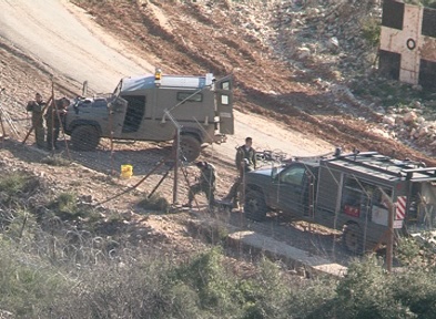 Zionist Entity Crosses Technical Line to Build Reinforcement Wall