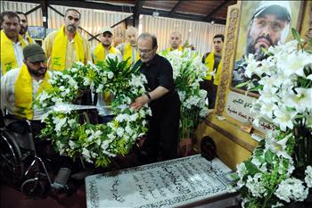 Resistance wounded visit Martyr Imad tomb 