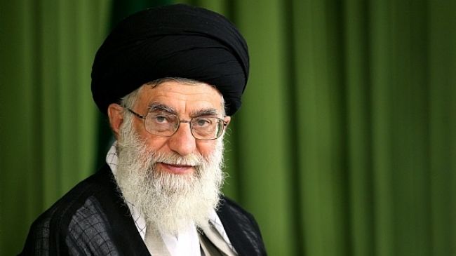 Imam Khamenei Grants Clemency to Prisoners on Eid