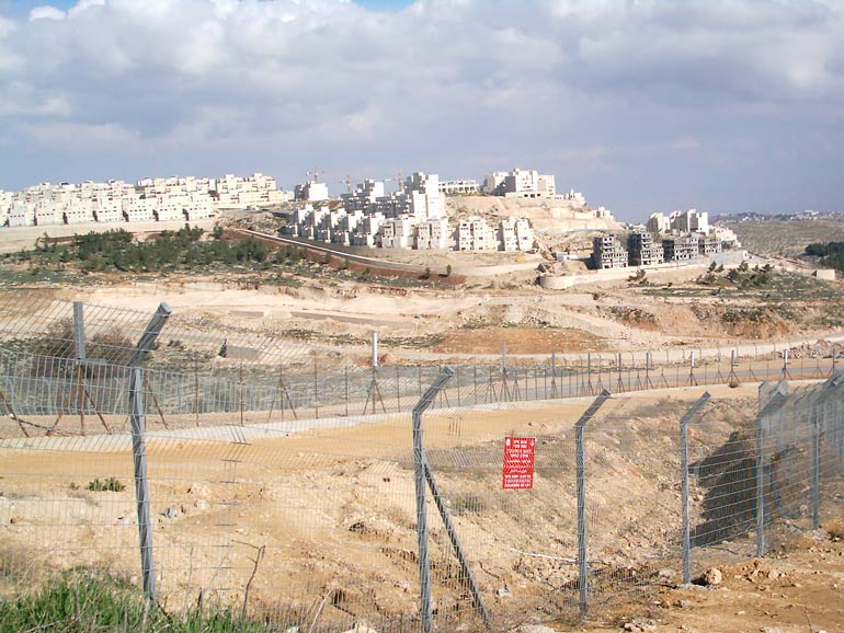 Abbas: Settlement Construction Crosses Red Line