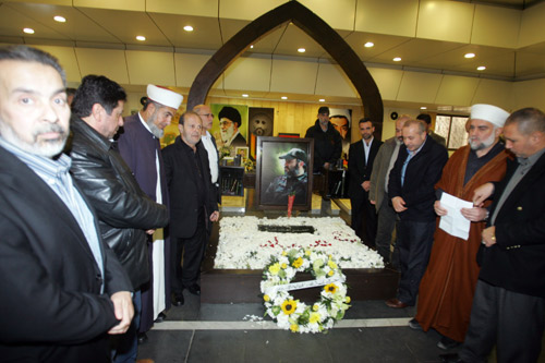 Ansarullah Movement Visits Leader Imad Mugniyah’s Tomb