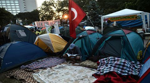 Turkish Protesters Continue Strike Against “Injustice” despite Erdogan’s Offer