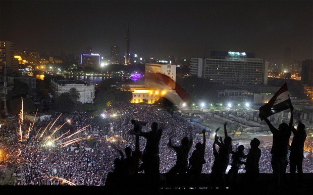 World Calls for Swift Move in Egypt, Obama Orders Review of Financial Aid
