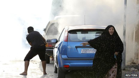 HRW: Bahraini Regime Used Tear Gas Disproportionately 