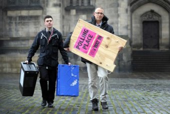 Britain Votes in Suspense-filled General Election Britain Votes in Suspense-filled General Election