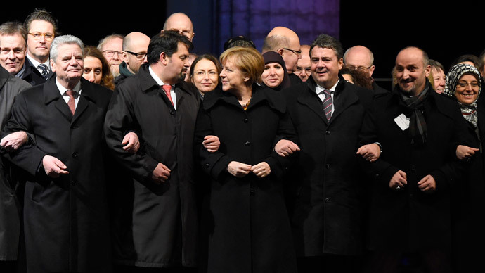 Merkel Joins Tolerance Vigil in Response to Anti-Islamization Rallies