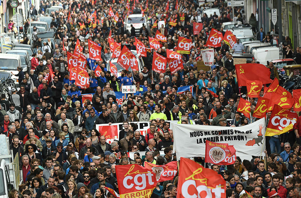 French Protesters Clash with Police over Labor Reforms