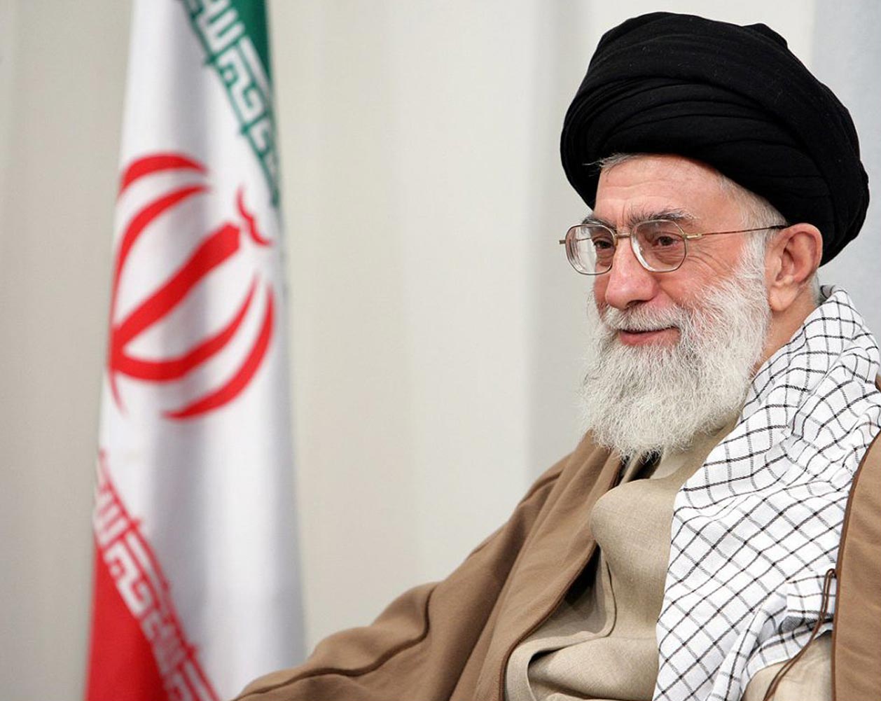 Imam Khamenei: Global Decision-Makers Follow Iranian Elections