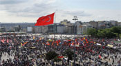 Turkish Protesters Continue Strike Against “Injustice” despite Erdogan’s Offer