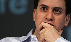 Labor MPs Warn of Arming Syria Rebels, Cameron Invites Opposition Leader