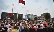 Turkey: Protesters Hold First Iftar, Continue Demonstrations