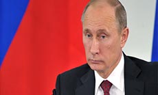 Putin: US Trapped Snowden in Russia