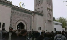 UK: Two Detained over Suspected Mosque Bombing Campaign