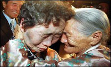 Koreas Begin Talks on Family Reunion