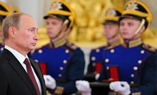 Putin: Syria to Hand Chemical Weapons If US Renounced Attacking Syria 