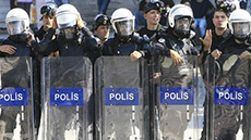Turkey Sacks 350 Ankara Police Officers over Graft Scandal