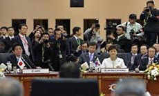 Japan-S Korea Summit Hosted by Obama