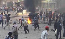 Egyptian Forces Kill Woman in Clashes with Mursi Supporters