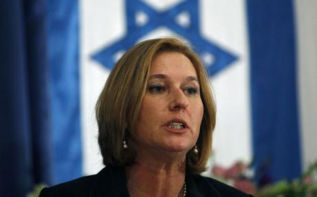 “Israeli” Livni’s Visit to London Stirs Protests