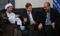 
Bahrain Expels US Diplomat after Meeting Al-Wefaq 