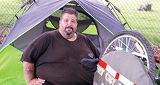 Obese Man Biking Across US to Lose Weight