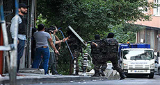 Turkey Detains over 250 Suspected Militants as Warplanes Bomb ’ISIL’ Targets in Syria

