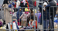 Assange: ‘Strategic Depopulation’ of Syria Cause of EU Refugee Crisis

