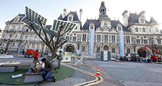 Climate Summit Kicks off, Paris Goes on High Alert!

