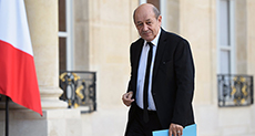 French Defense Minister in Moscow for anti-’ISIS’ Cooperation Talks
