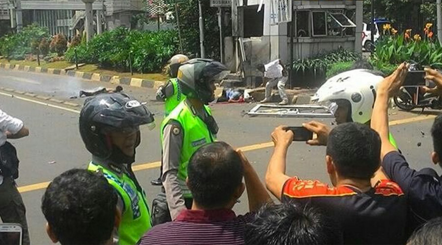 Blasts, Gunfight in Indonesian Capital, at Least 6 dead