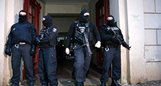 Two Algerians Linked to ’ISIS’ Arrested in Germany
