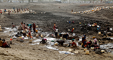 S. Sudan Foreign Aid Workers Limited amid Humanitarian Crisis
