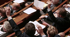 French MPs Vote on Stripping Terrorists of Nationality
