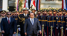 Hollande in Cairo, Sisi under Pressure