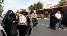 In Support of Palestinian Brother and Sisters: Iranians Rally on al-Quds Day
