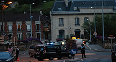 Cars Burned N. Paris in 3rd Night of Tension over Death in Police Hands