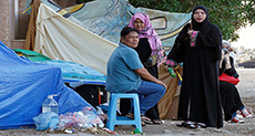 Philippines to Negotiate Saudis over Stranded Workers 