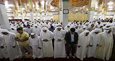 Al Khalifa Crackdown: Bahrain Suspends Friday Prayers Imam
