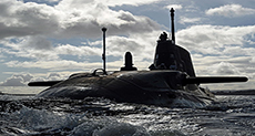 British Navy Tests Unmanned Spy Speedboat on Thames 