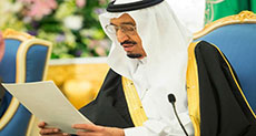 18 Months on War against Yemen: Saudi Arabia Slashes Ministers’ Pay, Cuts Public Sector Bonuses