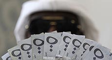 Suffering Budget Deficit, Saudi Arabia Turns to Gregorian Calendar to Pay Civil Servants Less
