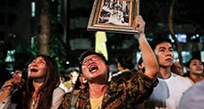 Thais Mourn Death of Revered King Bhumibol