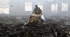 Why is the US Helping Saudi Arabia Bomb Yemen?