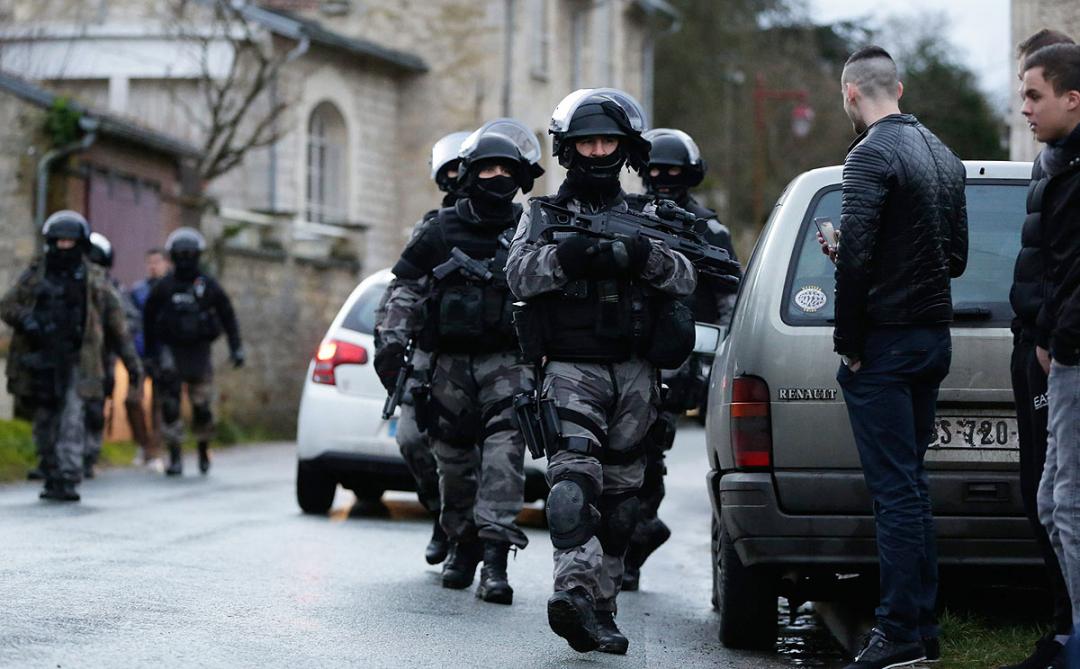 France Foils Daesh Plot, Arrests 7 Suspects