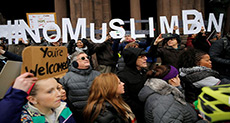 Trump’s Muslim Ban: Millions Sign Petition to Stop UK Visit