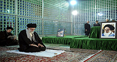 Imam Khamenei Pays Tribute to Late Imam Khomeini
