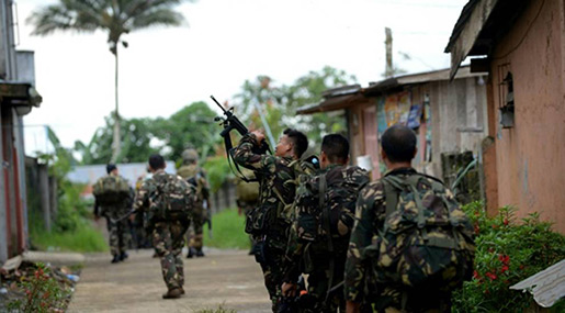 Philippine Army Bomb Militants in Urban Battle